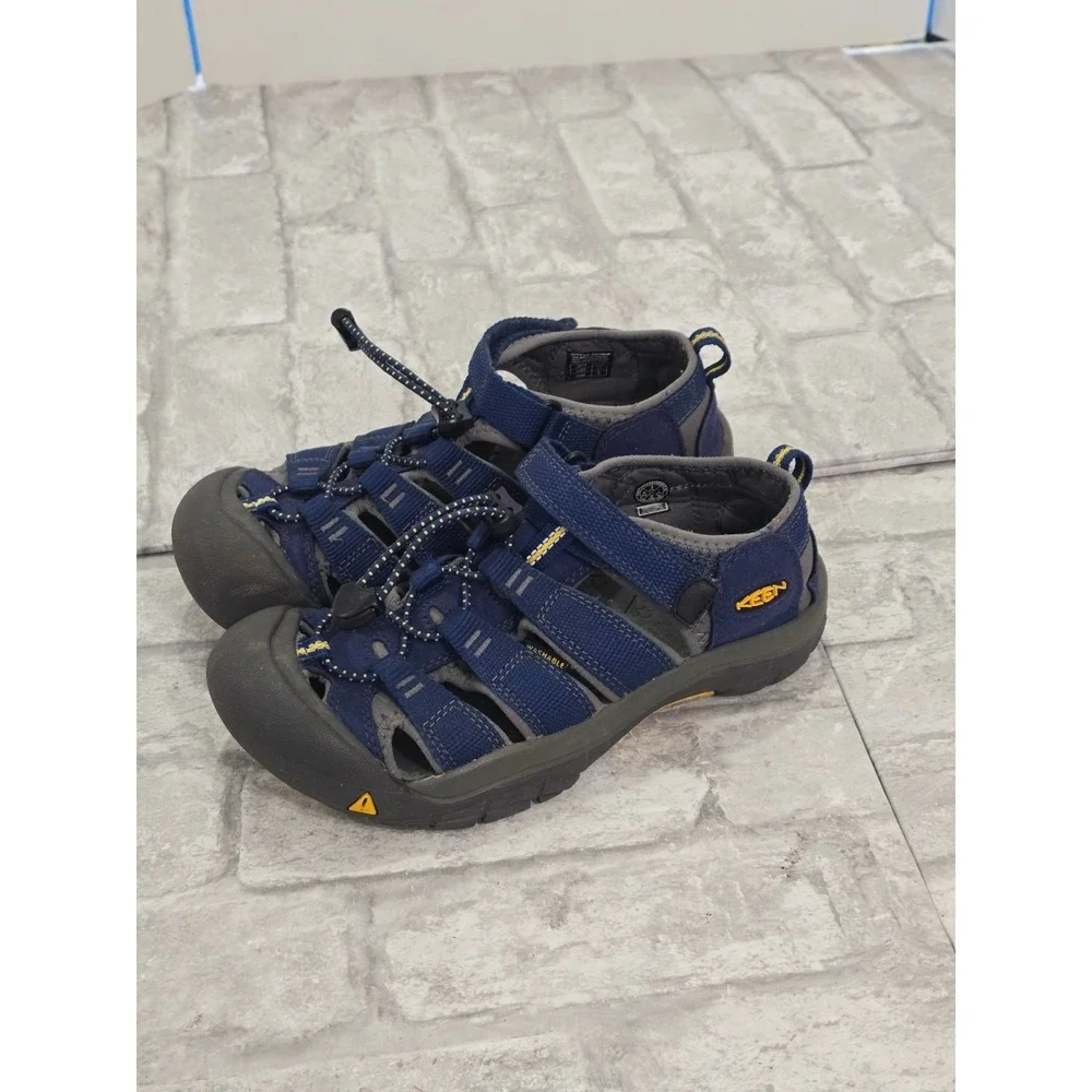 Keen Kid's Unisex Size 3 Newport H2 Closed Toe Water Sandal Blue Gray